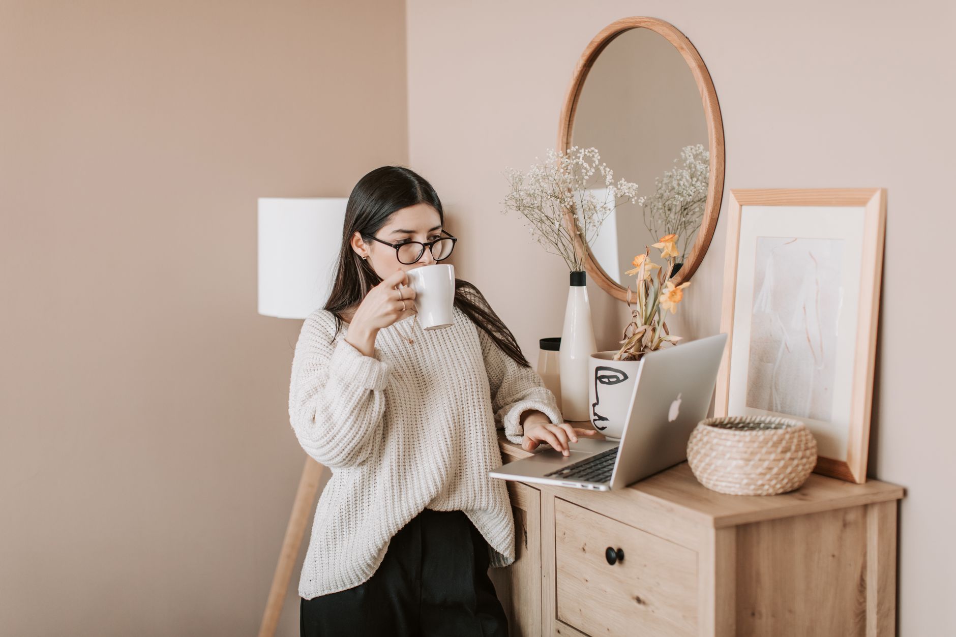 Tips for Buying Decorative Furniture Online