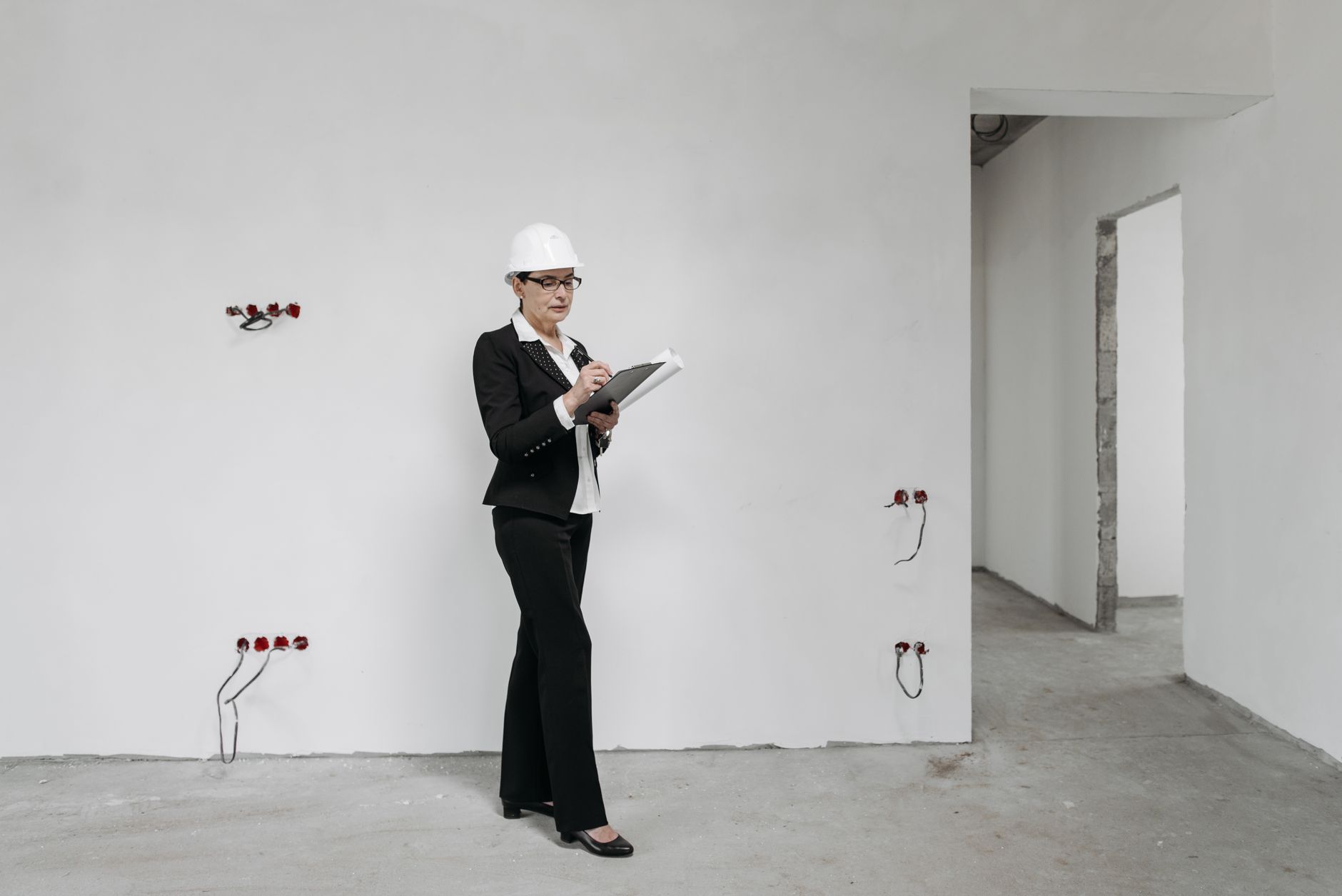 5 Reasons to hire a Lead Paint Inspector