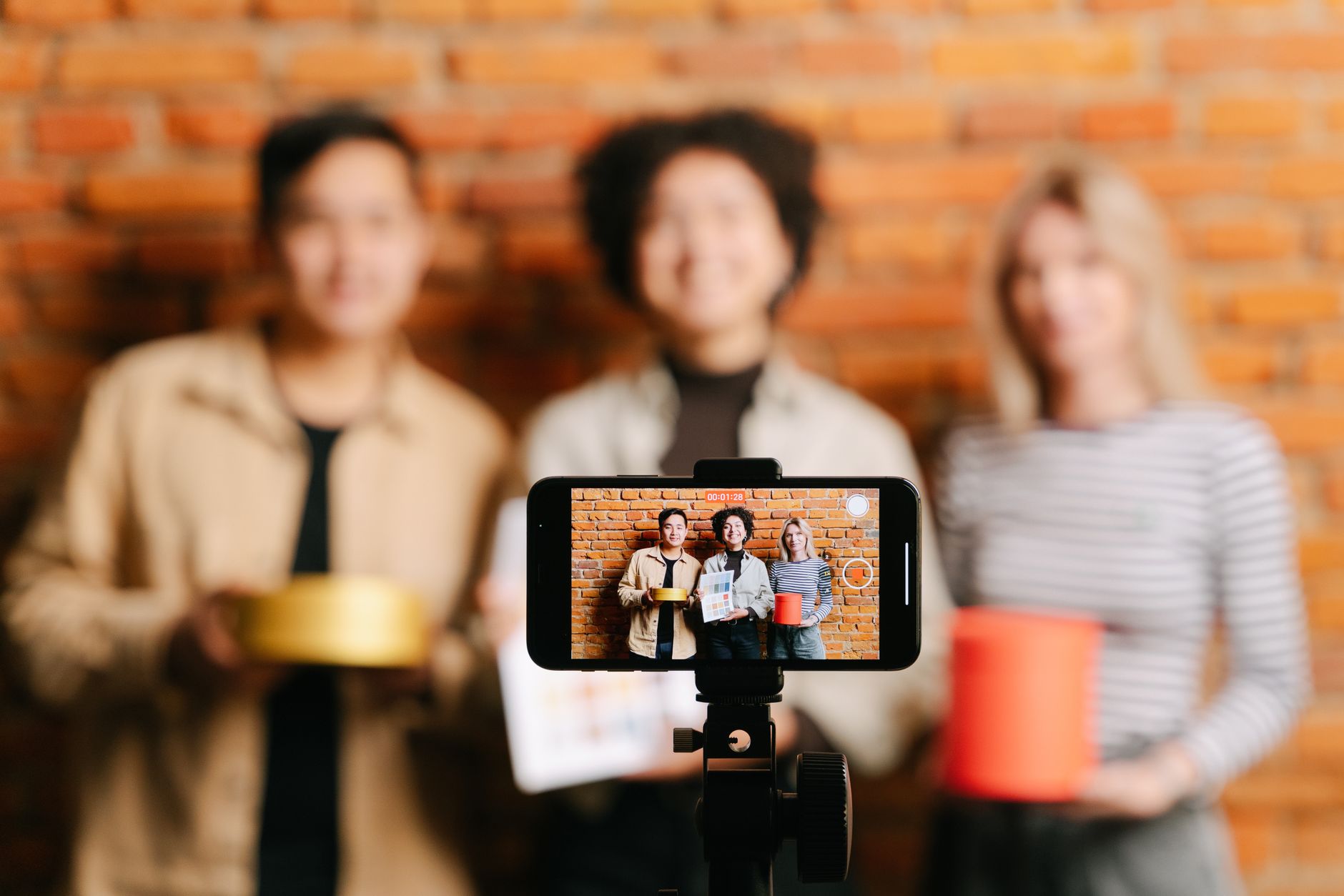Marketers Hold Back on AI for Influencer CTV