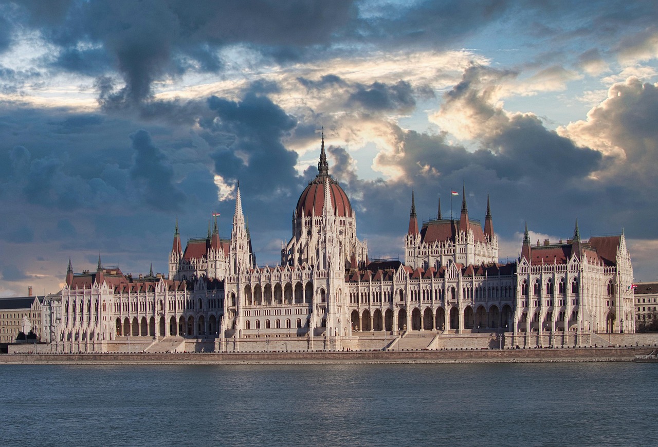 Waldorf Revives British Architectural Landmark