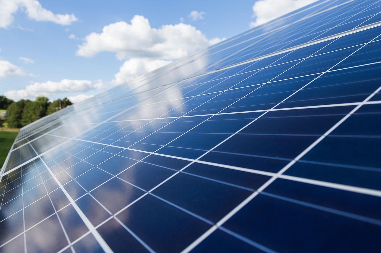 5 Reasons Why We Should Use Solar Power