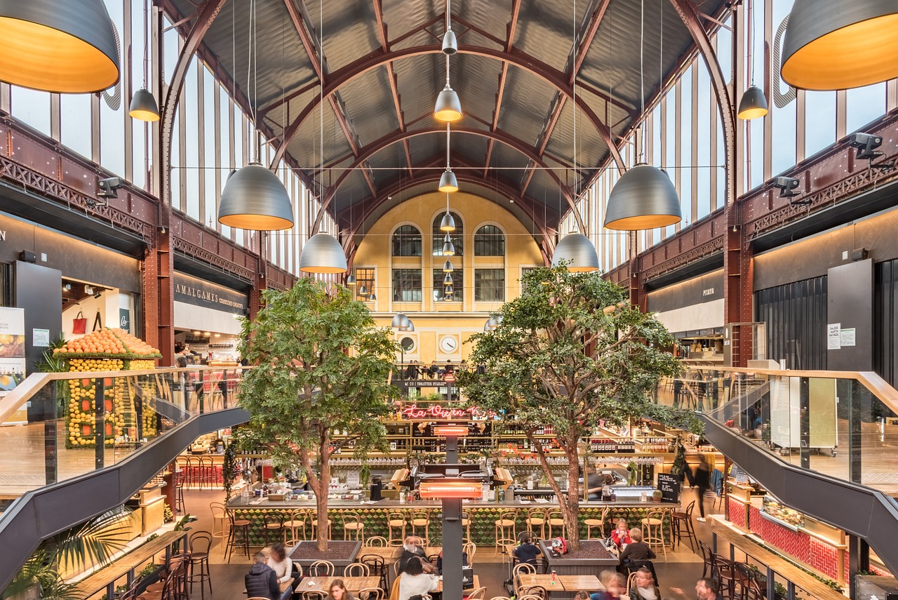 Europe’s retail middle market vanishing six retailers highlight decline