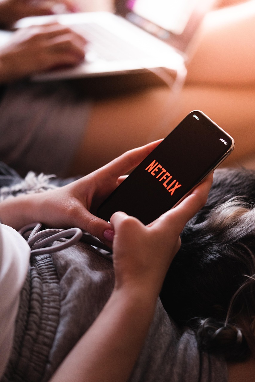 Explore Your Options with Live-Streaming Apps