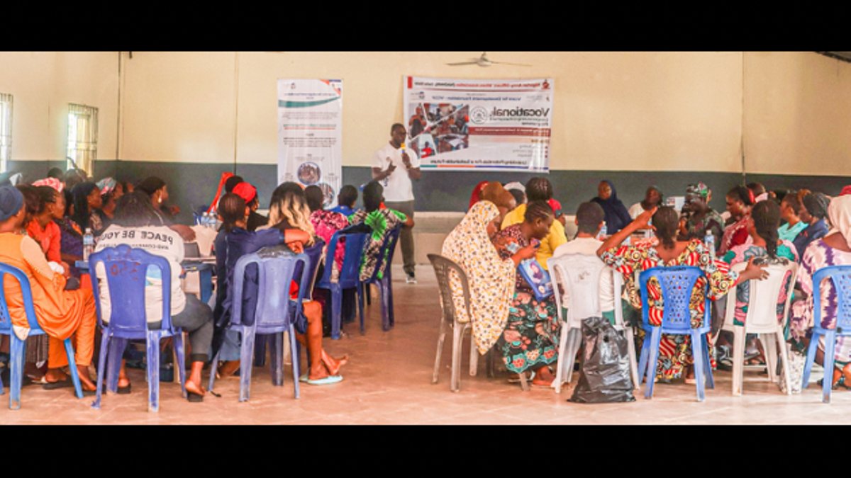 Sterling Oil aids soldiers wives - nigerian soldiers