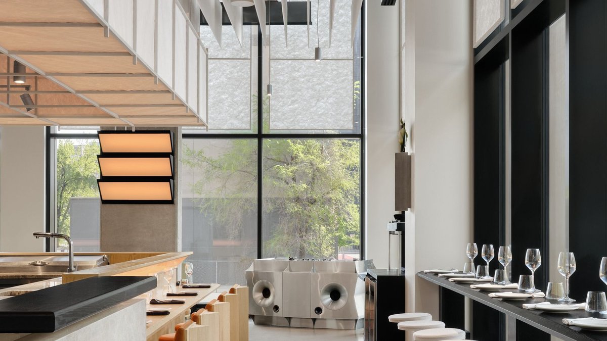 Ivy Studio Renovates Montreal Space