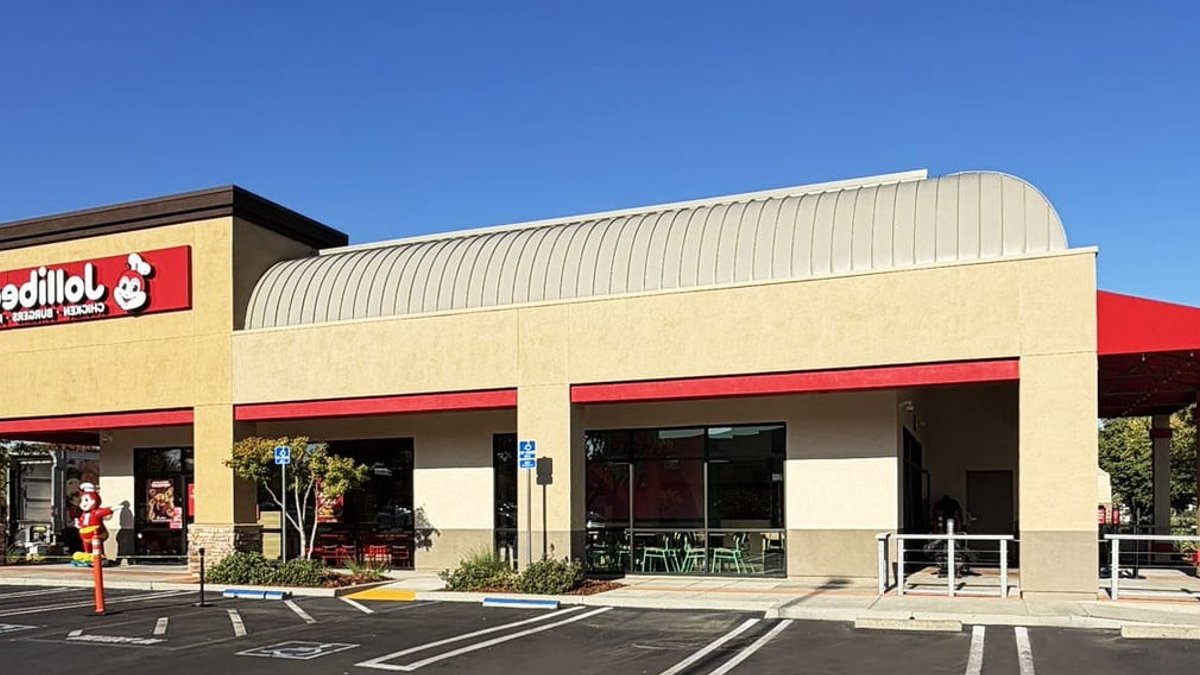 Jollibee Expands to Southern California - jollibee expansion