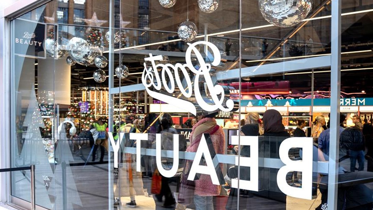 Boots ad banned by advertising watchdog - boots ad