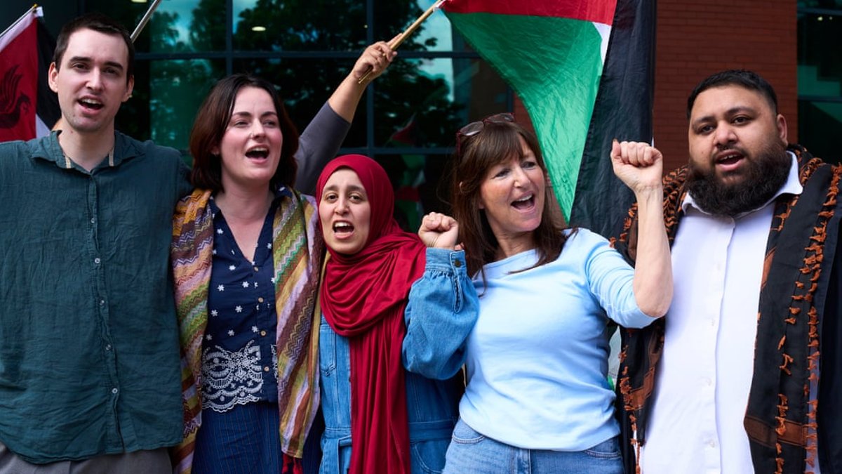 Barclays protesters avoid terror charges - barclays protesters