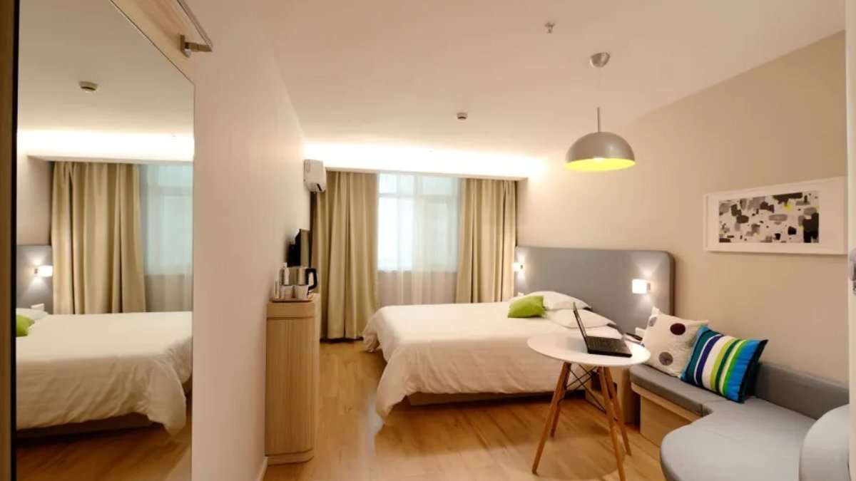Ho Chi Minh City hotel stock hits 25,500 rooms - hcm city hotel stock