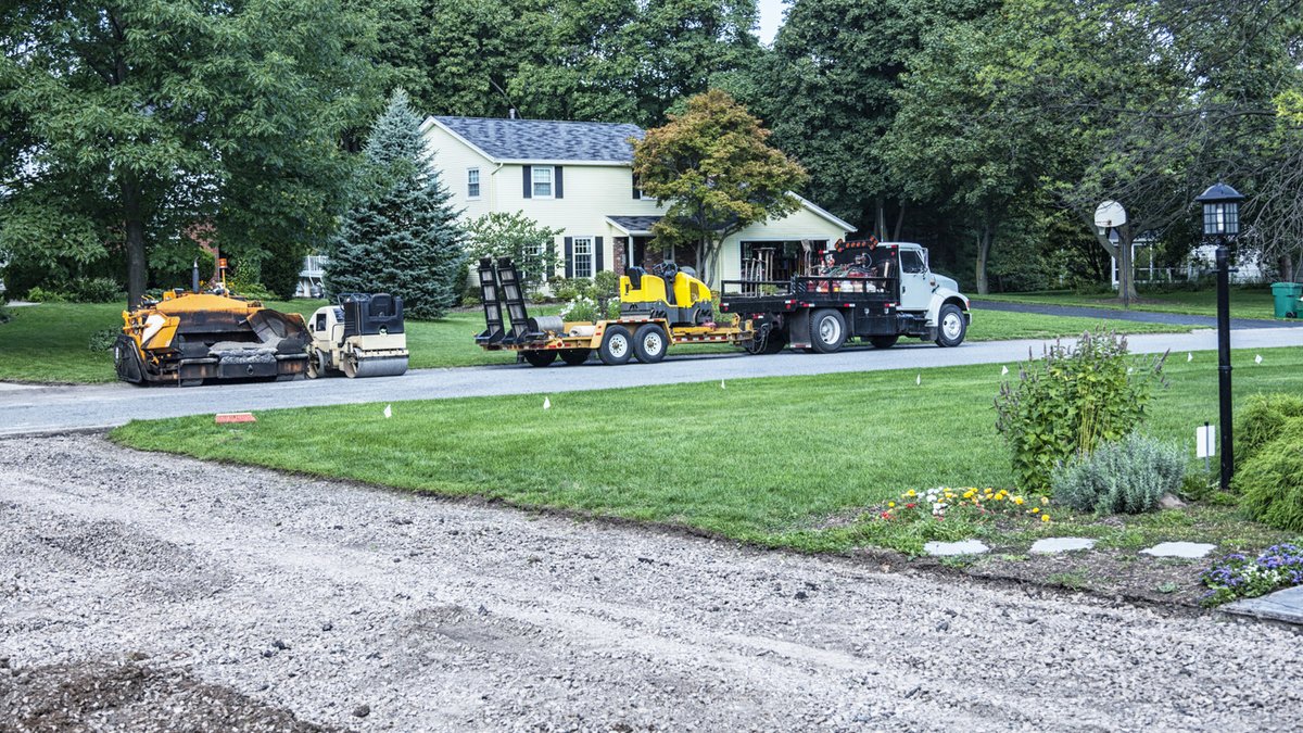 Crushed stone versus gravel driveways cost analysis Crushed stone versus gravel driveways cost analysis - crushed stone driveway