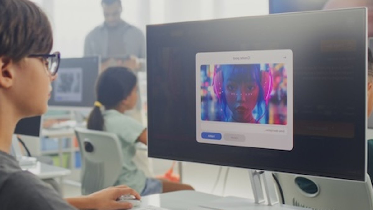 Study eases concerns over AI in schools