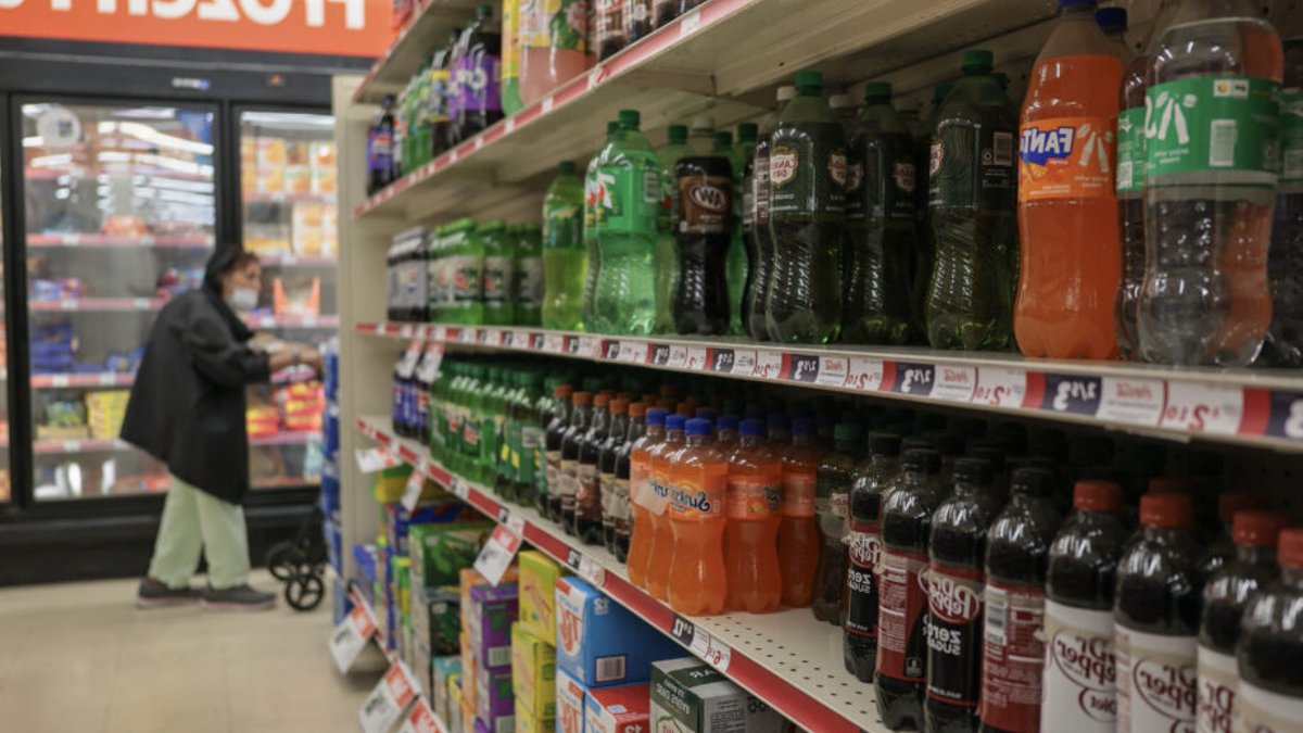 Americans bought 12% less soda under new SNAP rules Americans bought 12% less soda under new SNAP rules - soda purchases fell