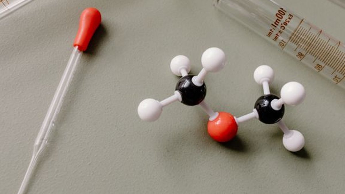 Peptide Naming: How Research Drugs Get Their Labels - peptide naming