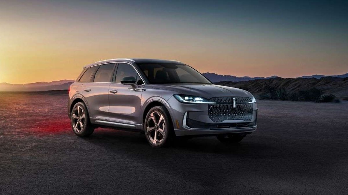 Lincoln brings back Corsair crossover for 2027 - lincoln corsair