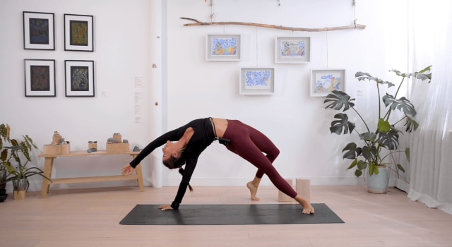 4,744 Likes, 73 Comments - Caroline Perrineau (@theyoginist) on