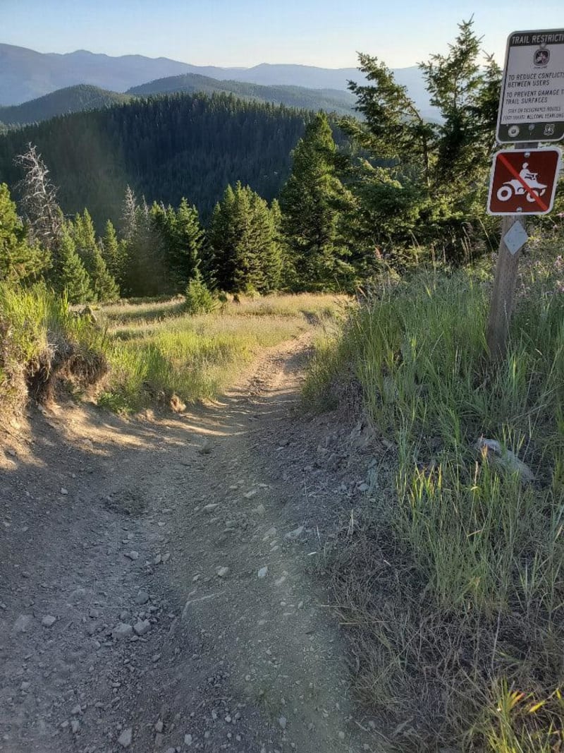 Grave Range Jeep Road – Blue Mountain