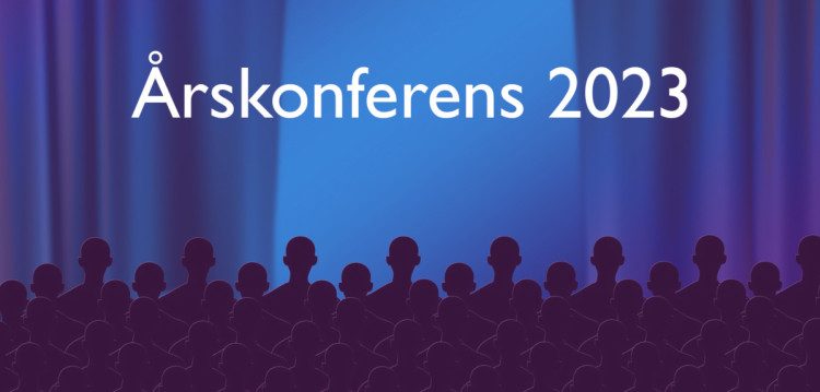 Publik framför scen, text som säger Årskonferens 2023.