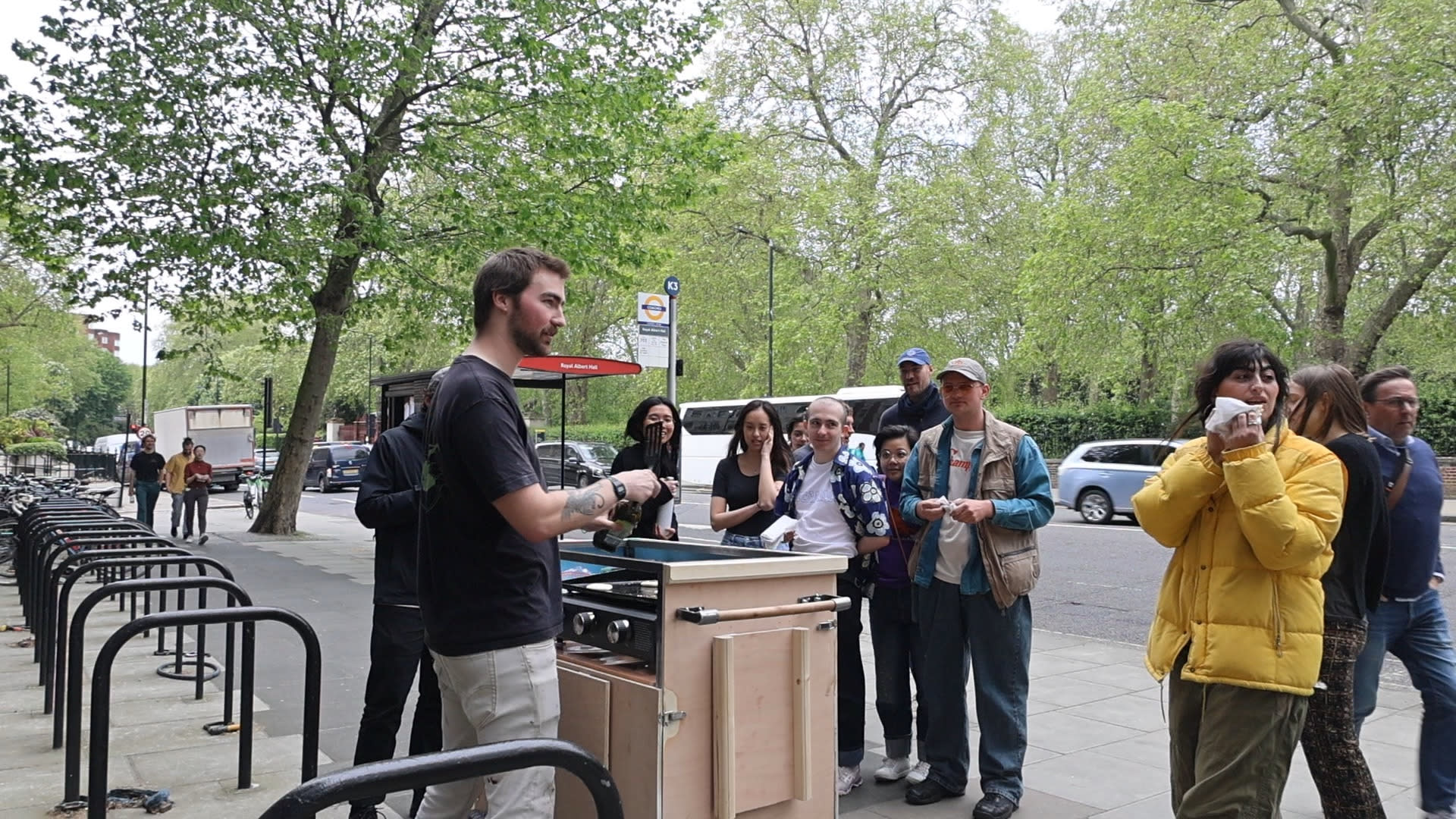 Cooking for people with the cart