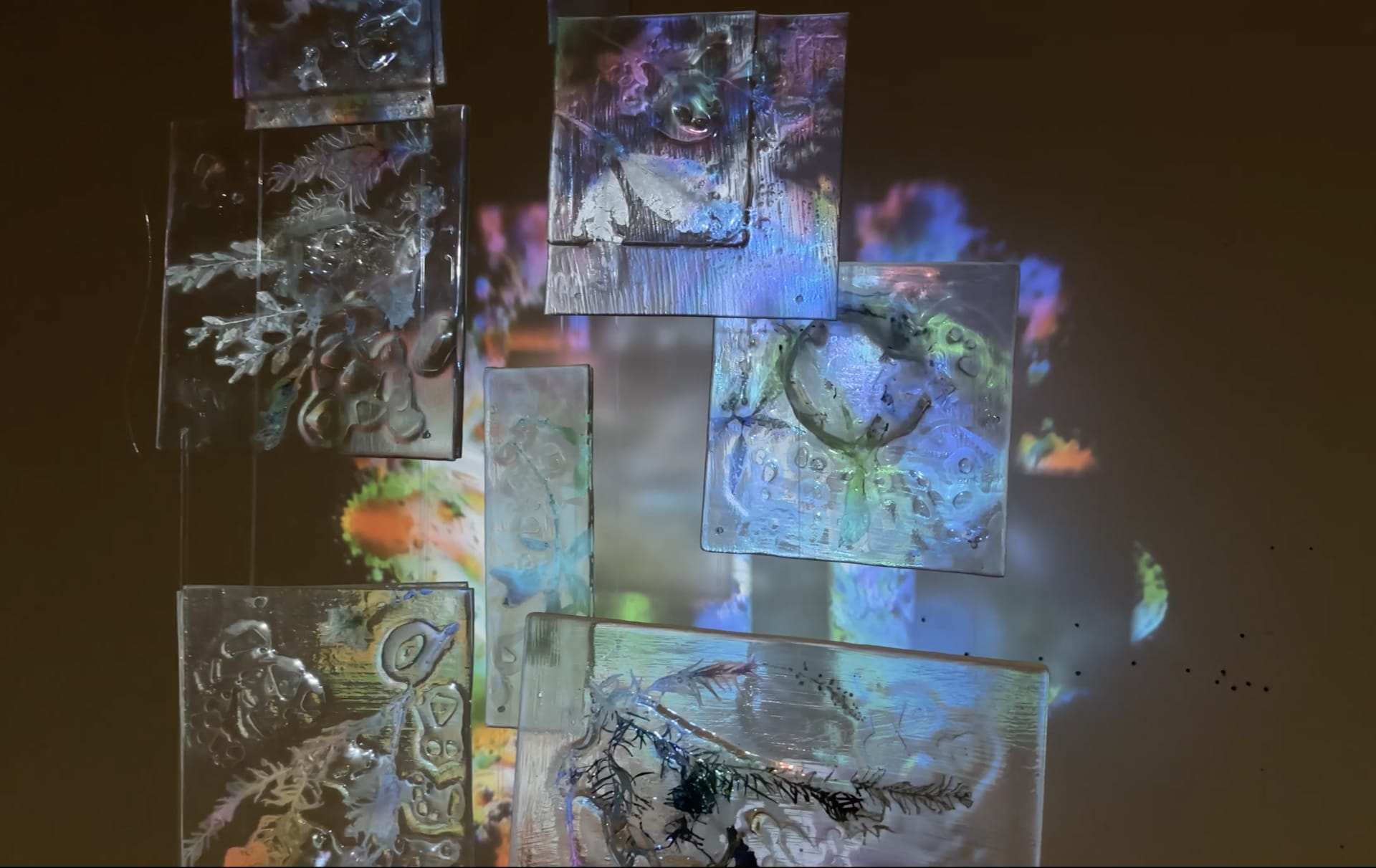 Details of glass sheet patterns