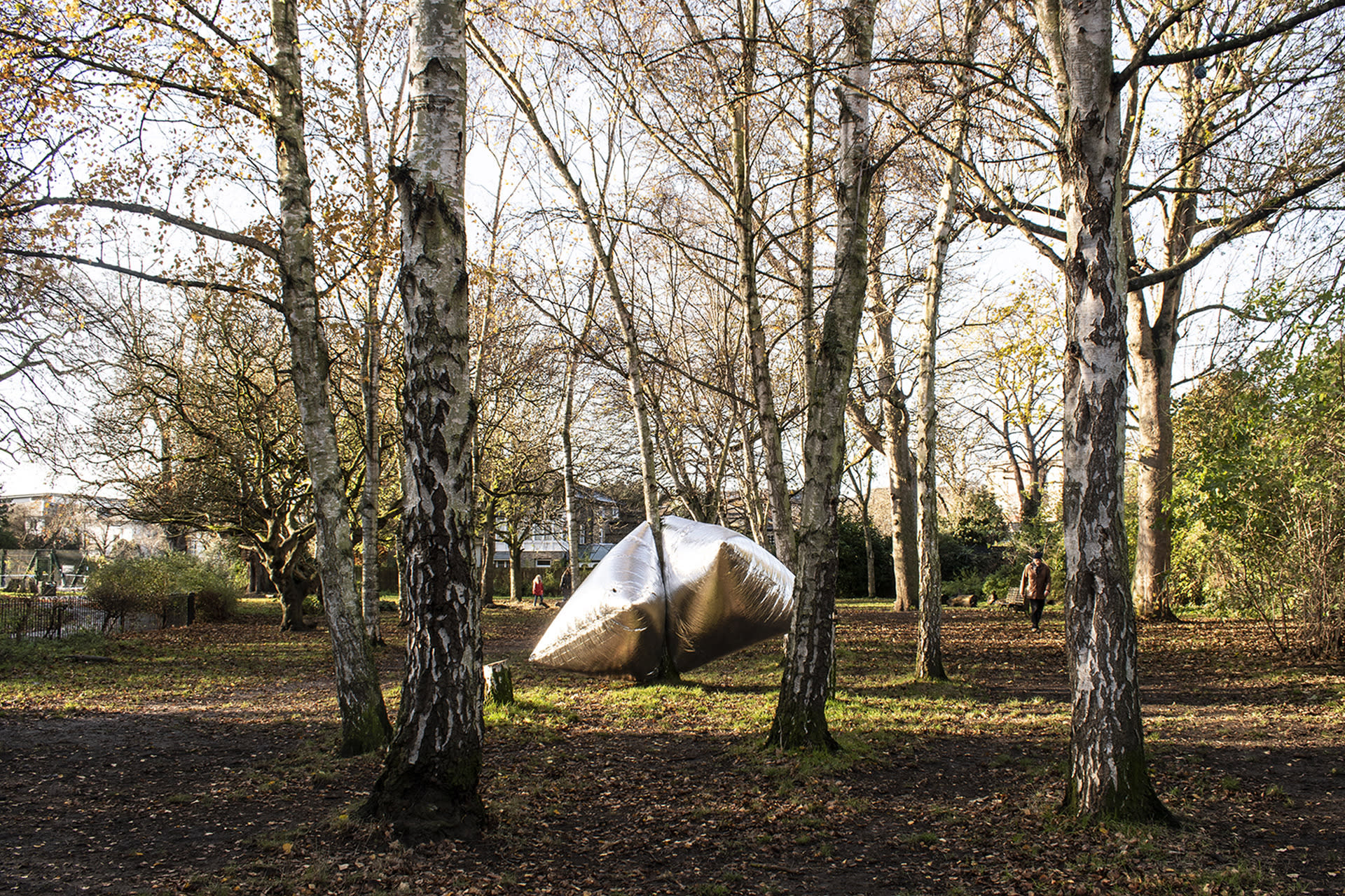 Tree Guard Sculpting in Ravenscourt Park, 2021