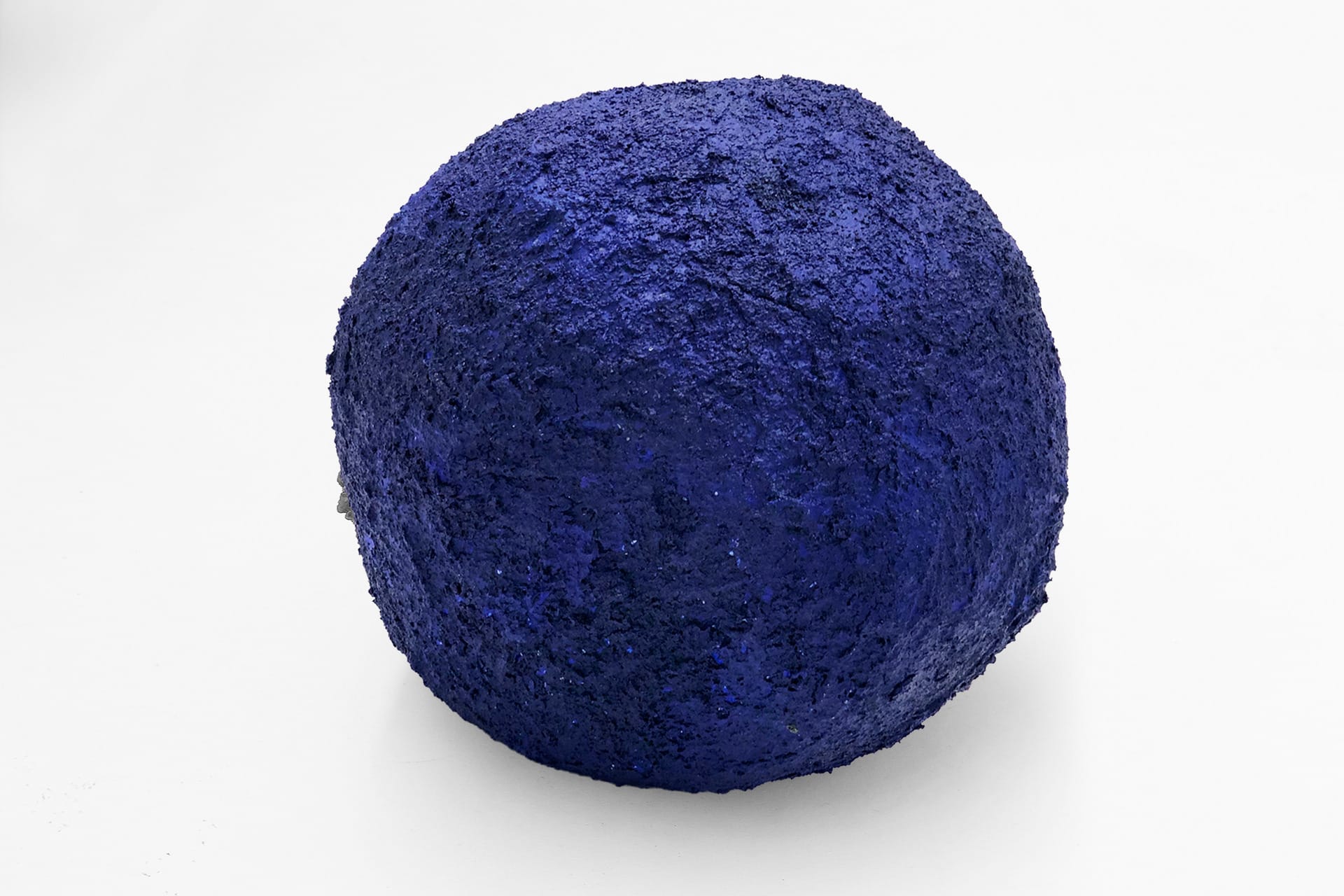 Blue boulder with carborundum texture