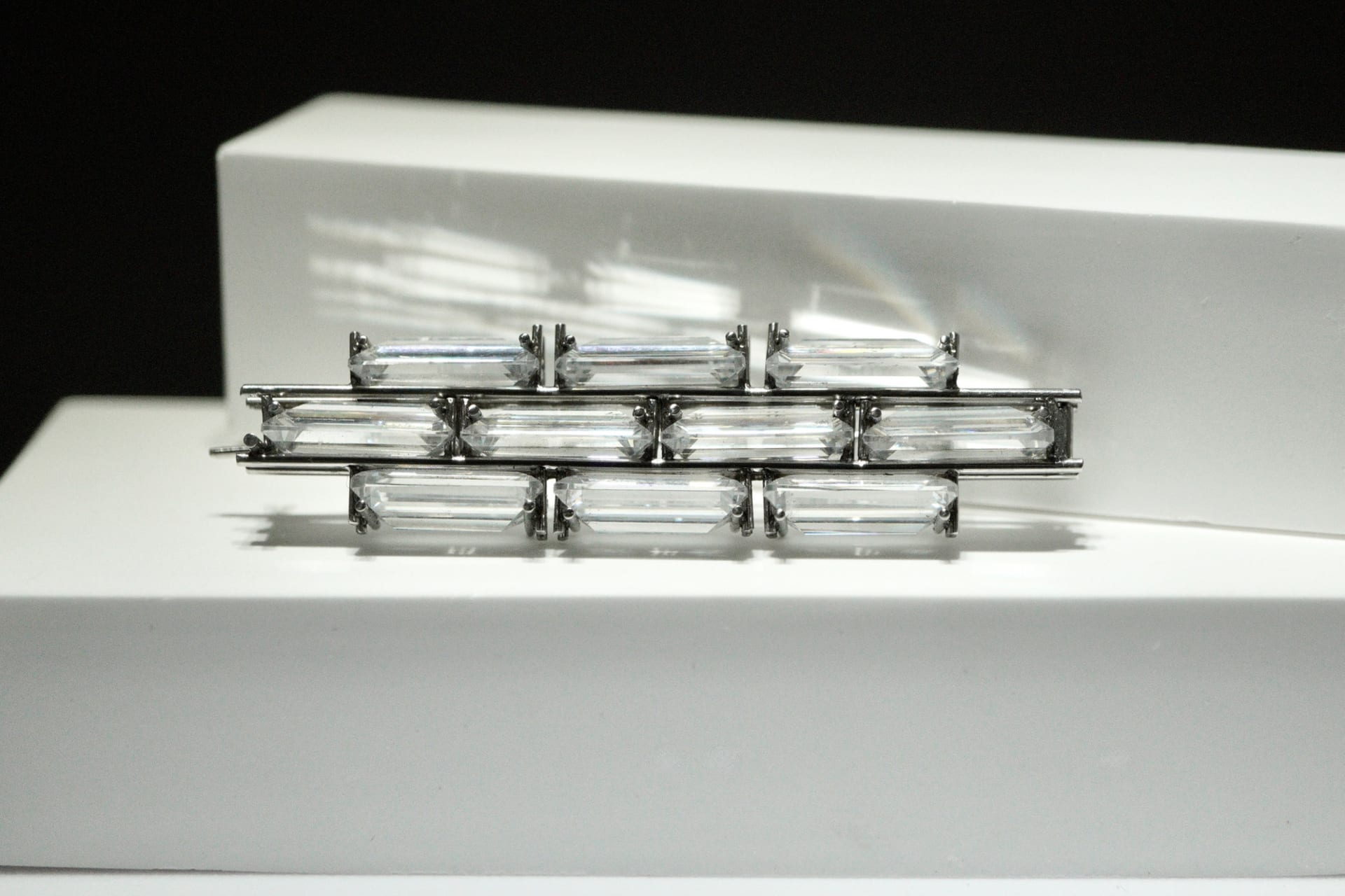 Bricks brooch, with 10 cubic zirconia sets on the side. 