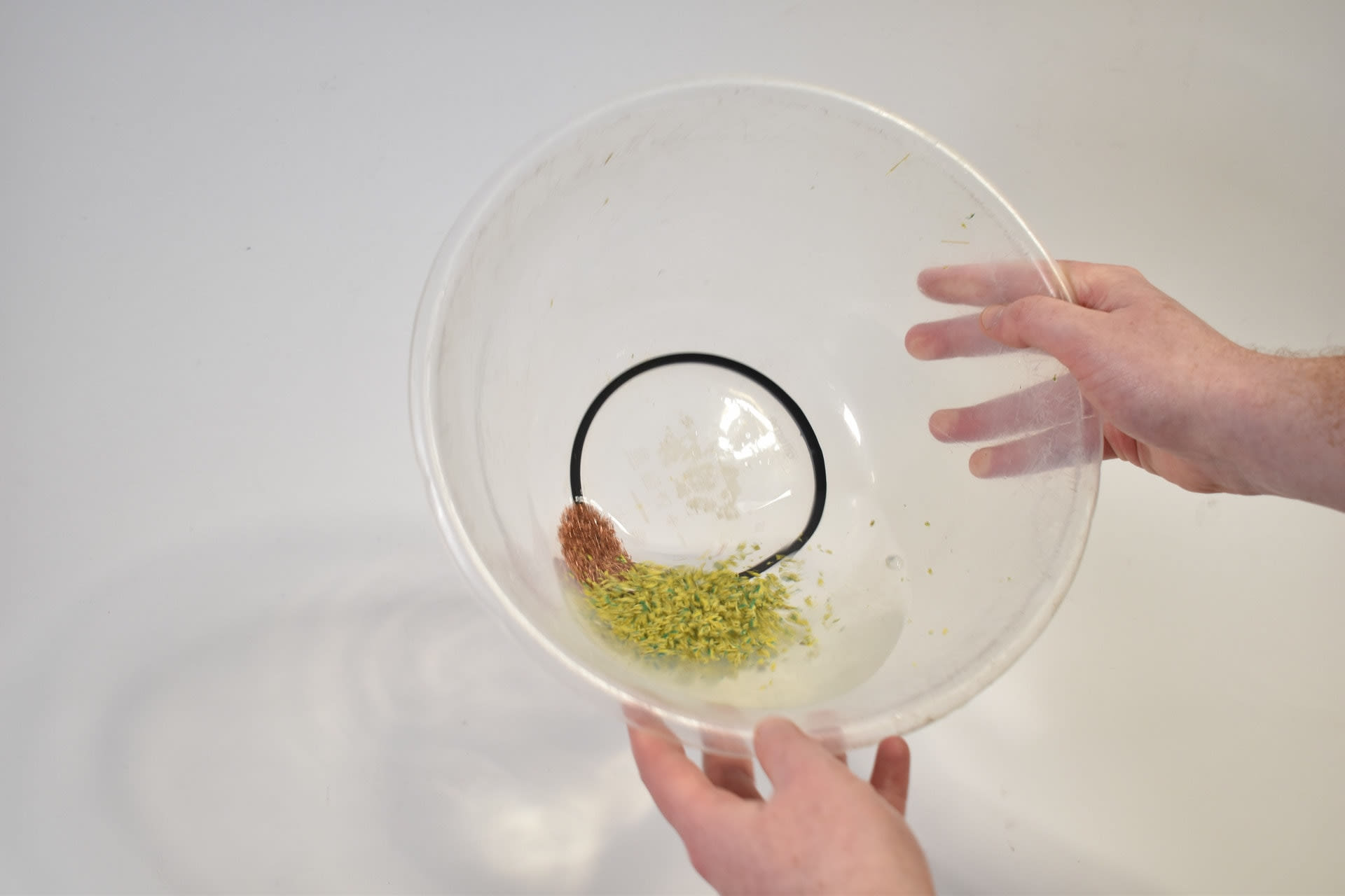 Swirling Bowl to Separate Copper