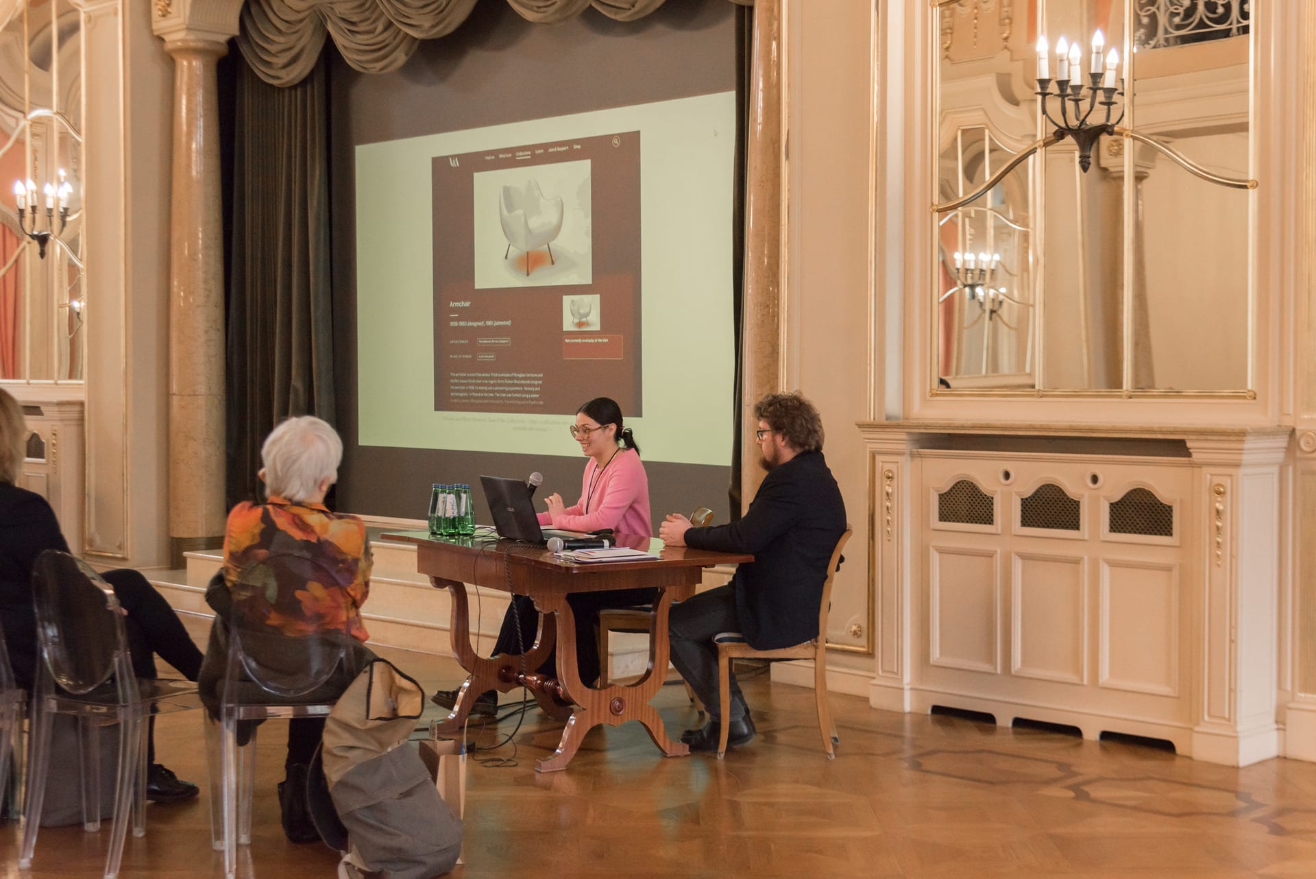 Wiktoria presenting at the Museum of the City of Łódź in Poland