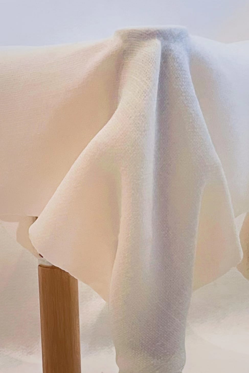 Standing Linen, PLA soaked linen; Oak wood