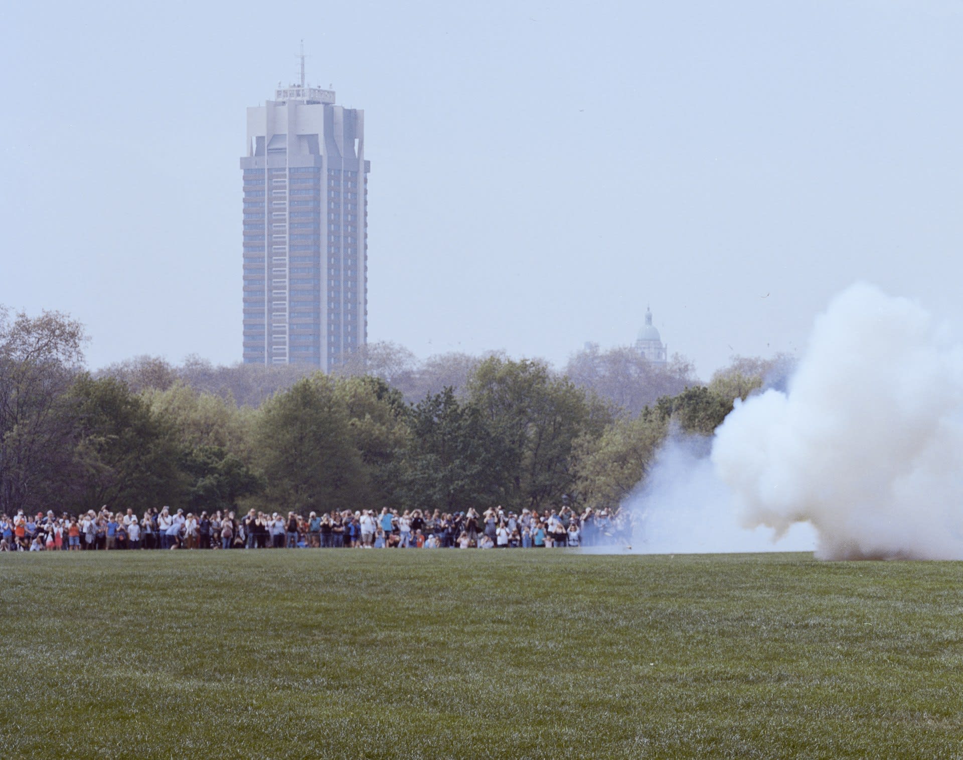 Detail ( Sea of onlookers at Hyde Park for the Royal Gun Salutes. 26 April 2019, II ) 