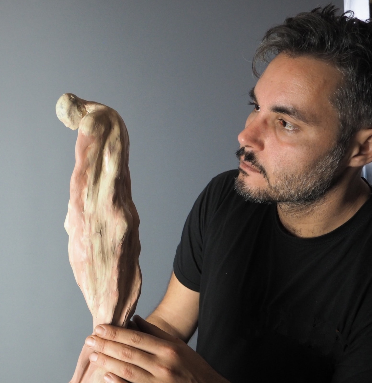 Sculptor, designer and performer 