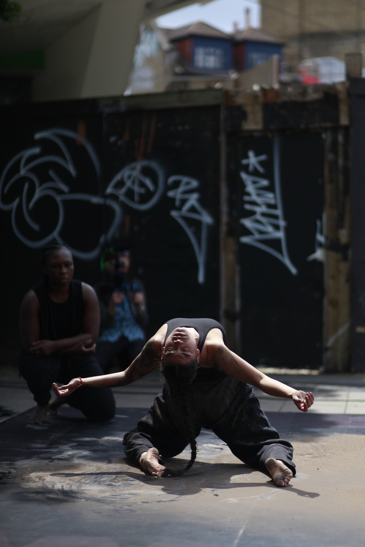 Performance Minh Lan Tran Heat Generation London gallery weekend Up project