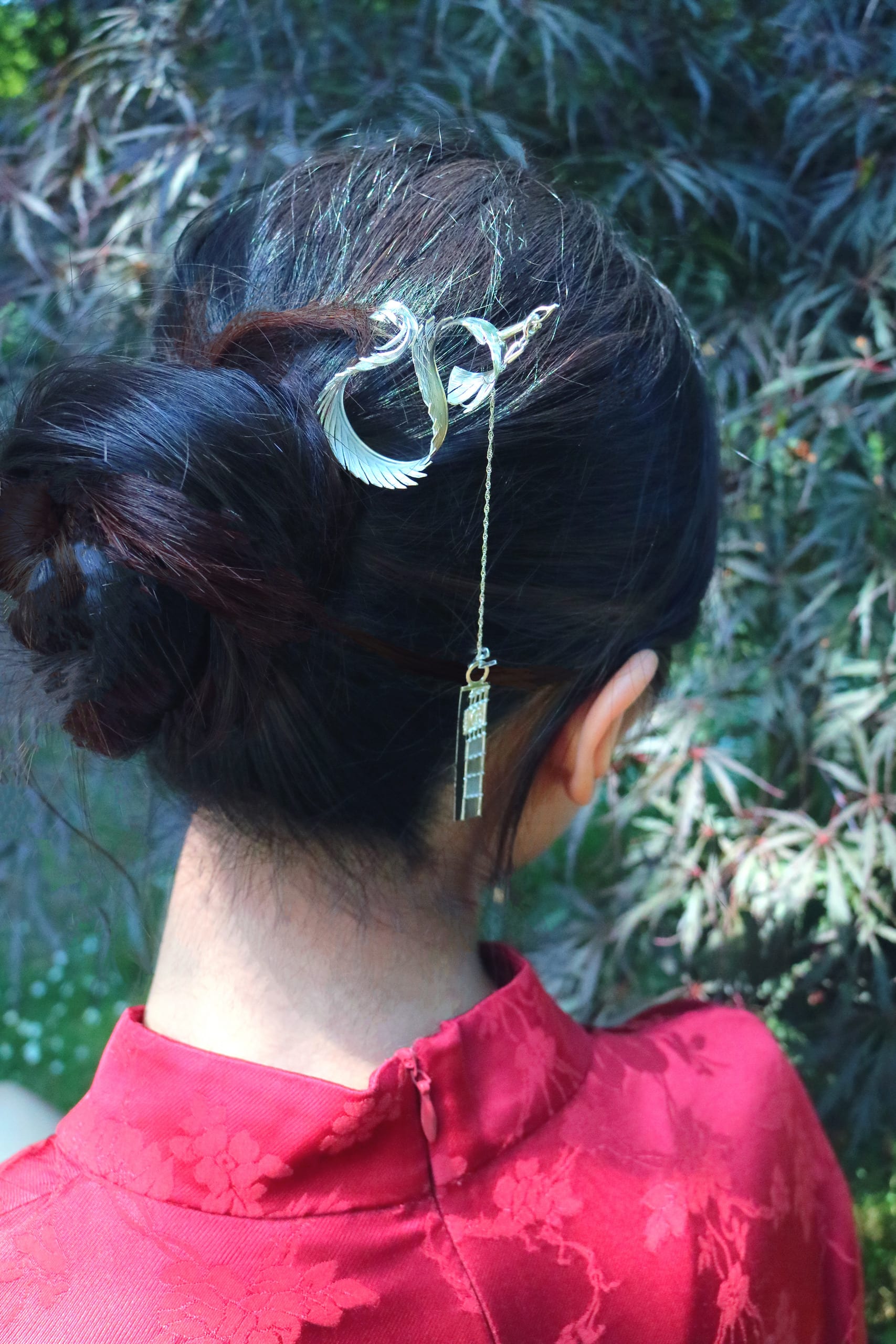 Hair pin with pendant wearing diagram