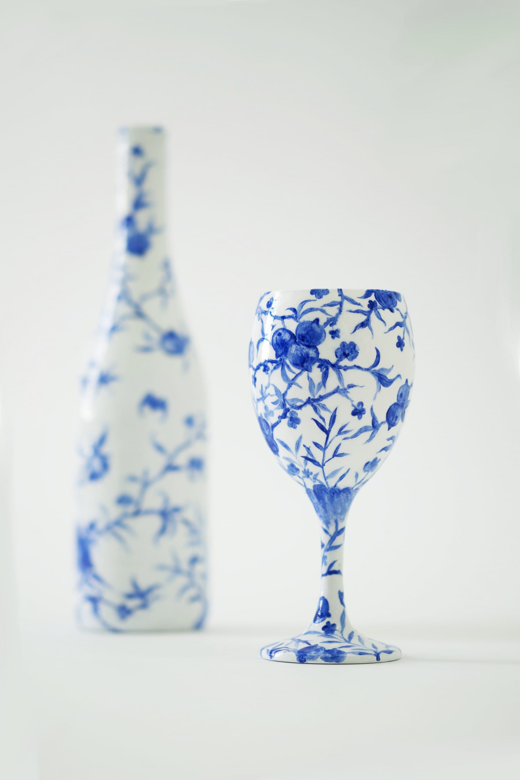 Contemporary jewelry, blue and white porcelain