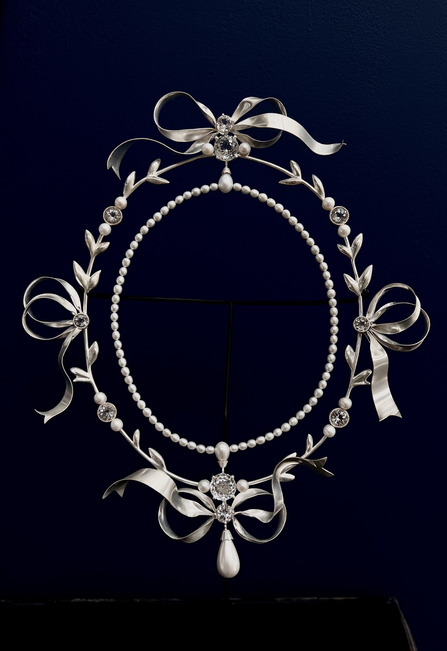 Under The Frame, Silver, White Topaz, Freshwater pearl, pastel pearl