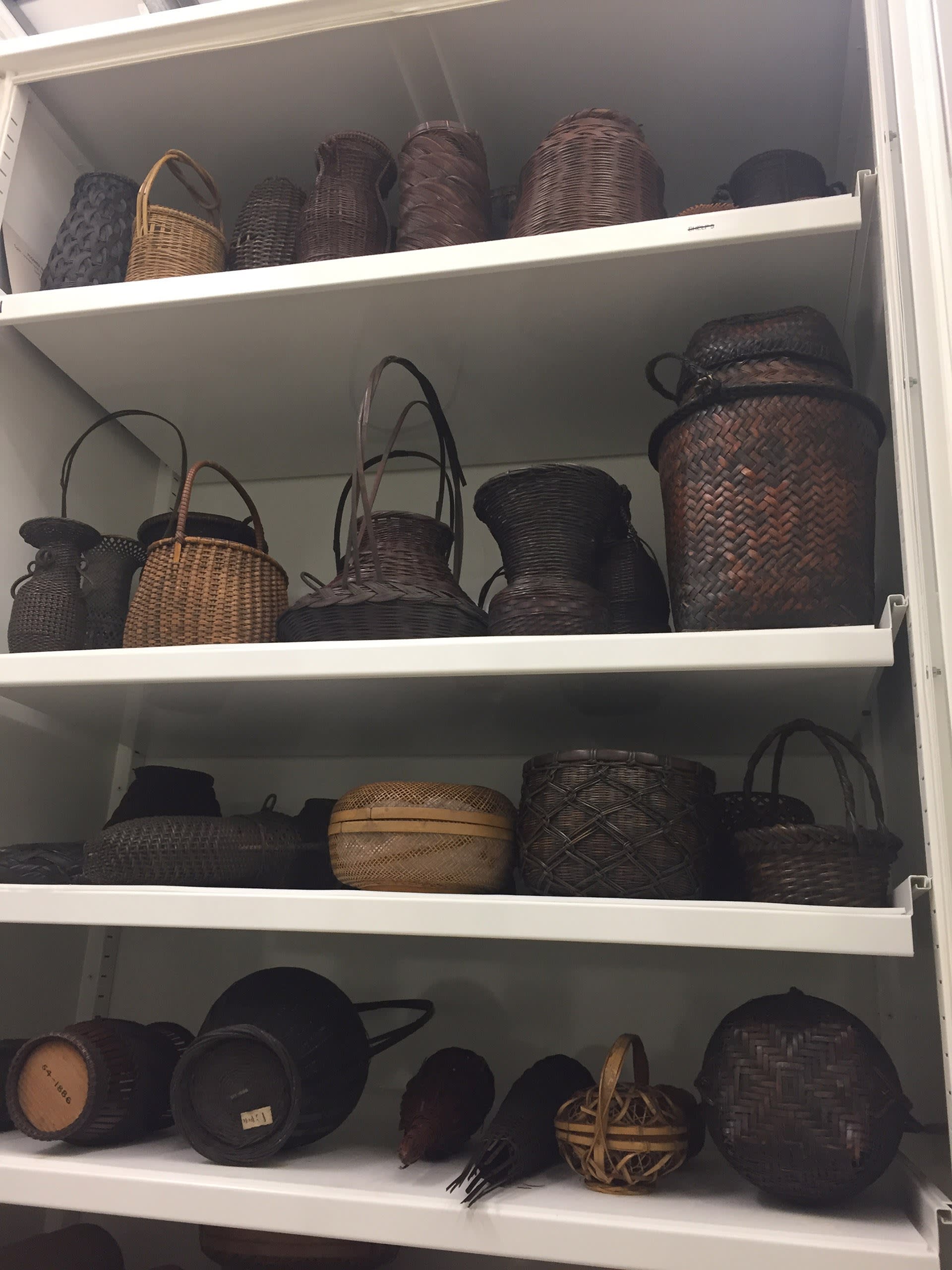 Auditing 20th cen. East Asian wicker products