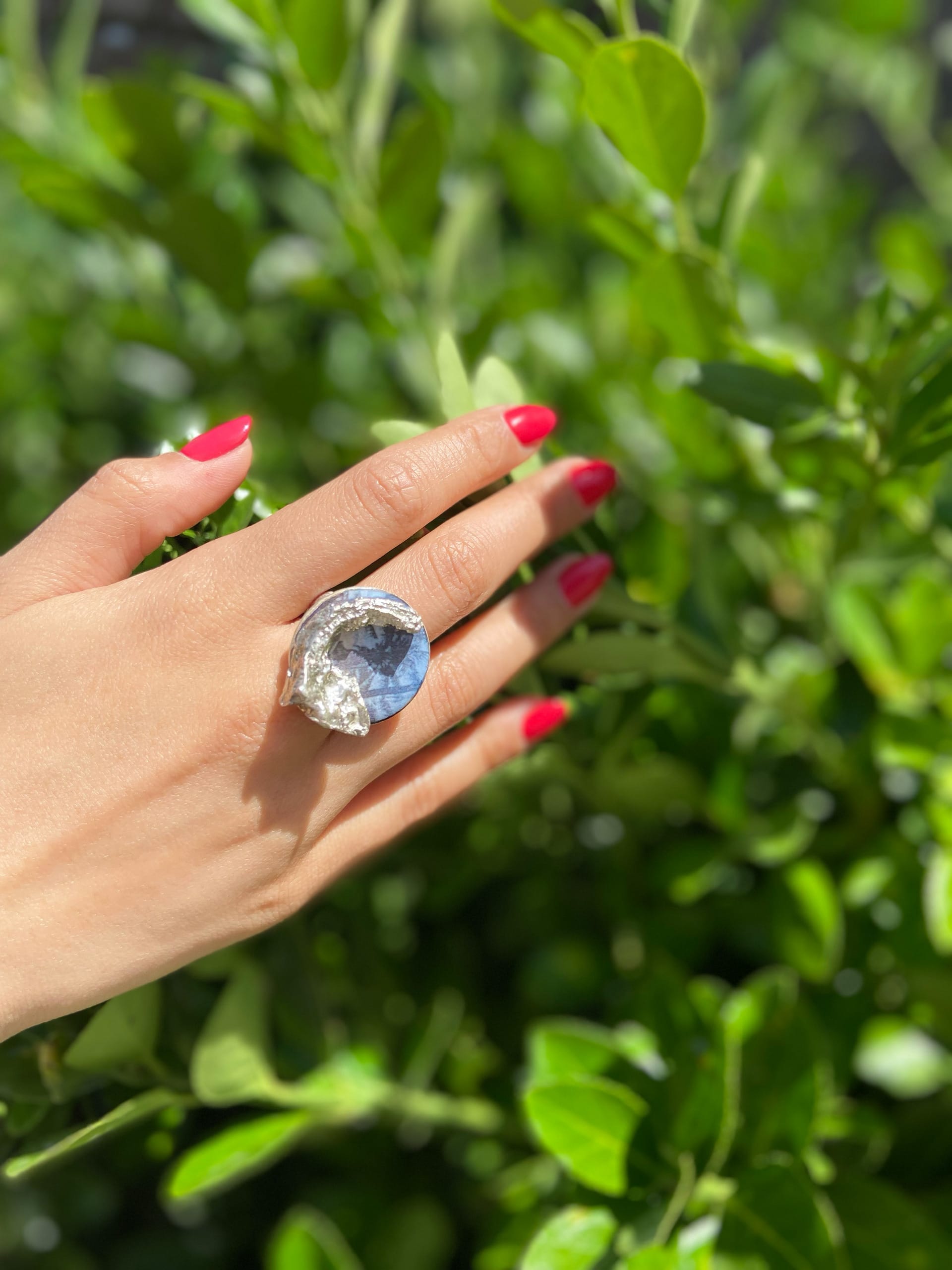 Nostalgia Ring, Sterling silver, photograph and enamel pigments.