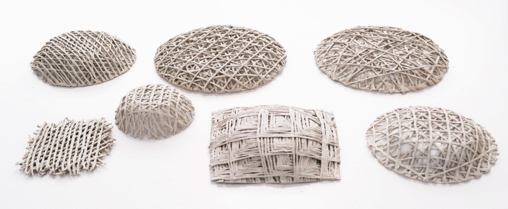 Woven tableware