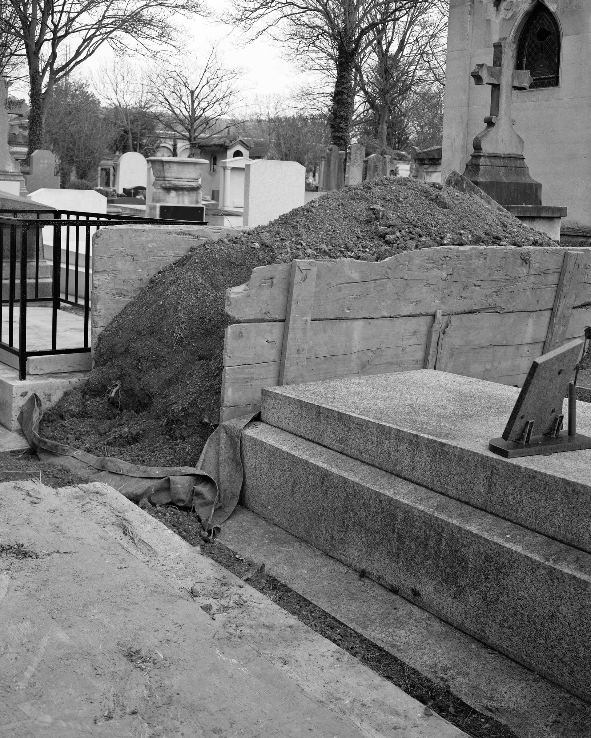 Père Lachaise Cemetery, 2020