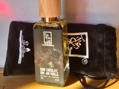 The Dua Brand Dark Chocolate, Rum, and Vanilla, Extrait de Parfum