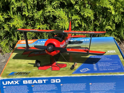 E-Flite UMX Beast 3D