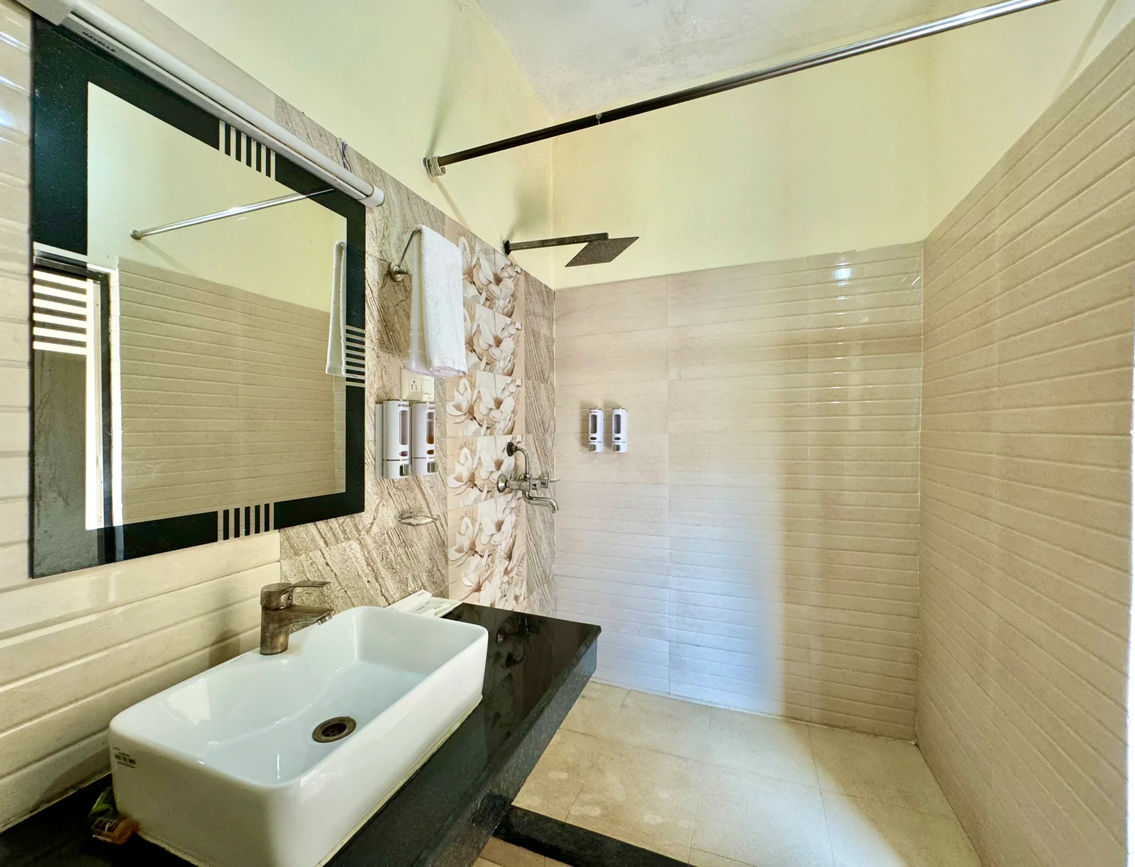Onyx Hotel Corbett Onyx Hotel Corbett