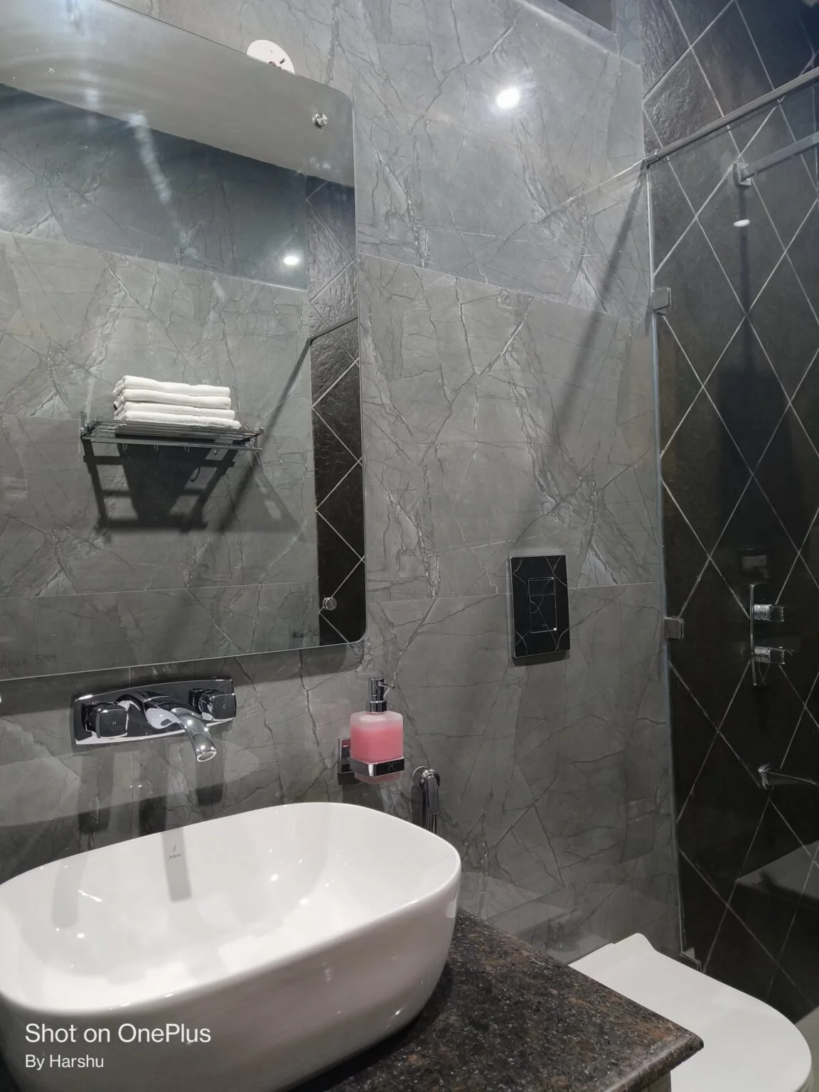 Yellow Tail by Puggles Resorts