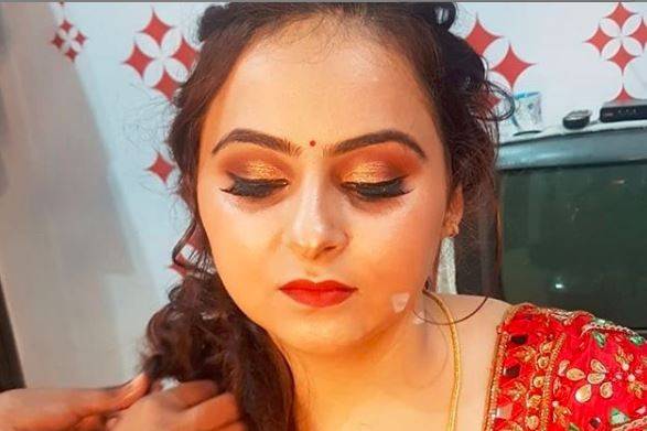 Avneet Kamra Avneet Kamra