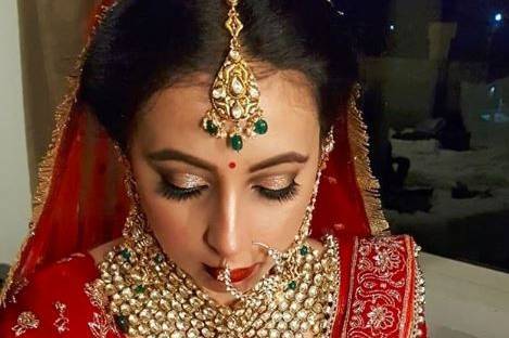 Avneet Kamra Avneet Kamra