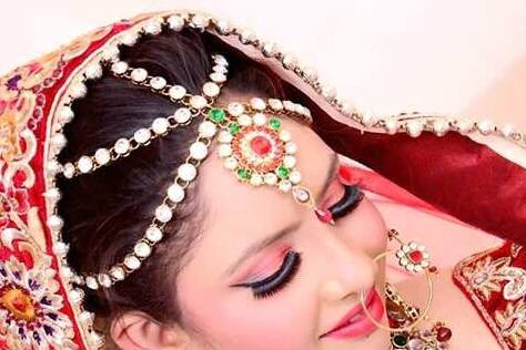 Makeup Artist Neetu Khatri Makeup Artist Neetu Khatri