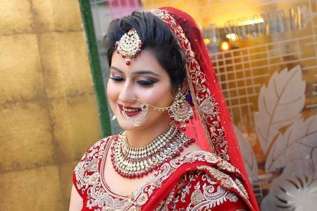 Makeup Artist Neetu Khatri Makeup Artist Neetu Khatri