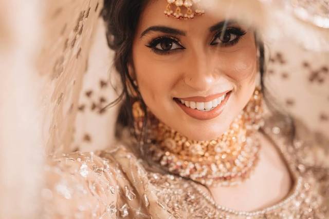 Makeup Artist Neetu Khatri Makeup Artist Neetu Khatri