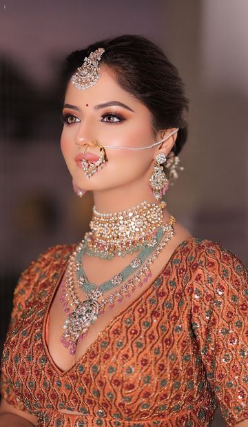 Moonlight (Mahi Makeover) - Makeup Artist Moonlight (Mahi Makeover) – Makeup Artist