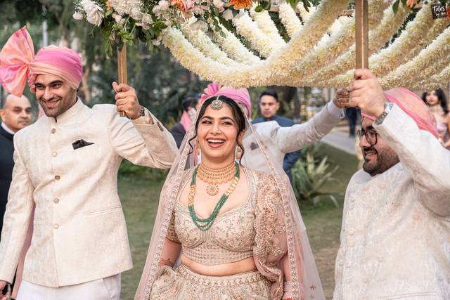 Click Photos - Destination Wedding Photographer & Drone Click Photos – Destination Wedding Photographer & Drone